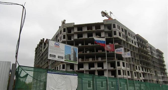 ЖК Северный - вид на строящийся корпус 9 со стороны бульвара Академика Ландау Квартирный контроль