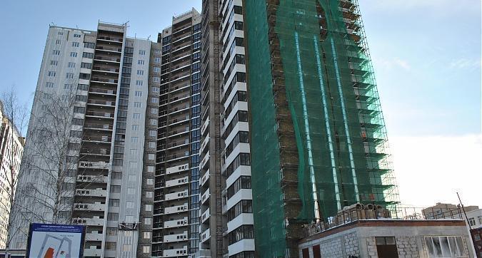 ЖК Тургенева,13 - с торца проводится работа по утеплению Квартирный контроль