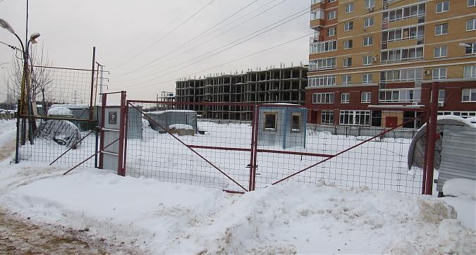 ЖК Восточный (Микрорайон Восточный), вид на комплекс с Локомотивной улицы, фото - 2 Квартирный контроль