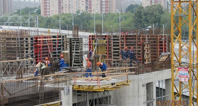 ЖК Мосфильмовский, 14-й корпус - монолитные работы, вид с Мосфильмовской улицы, фото 4 Квартирный контроль