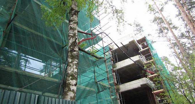 ЖК Level Barvikha Residence - вид на строящийся жилой комплекс со стороны Рублёвского шоссе Квартирный контроль