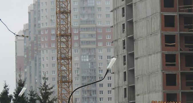 ЖК Изумрудные Холмы - вид на строительство корпусов 14 и 15 со стороны Волоколамского шоссе Квартирный контроль