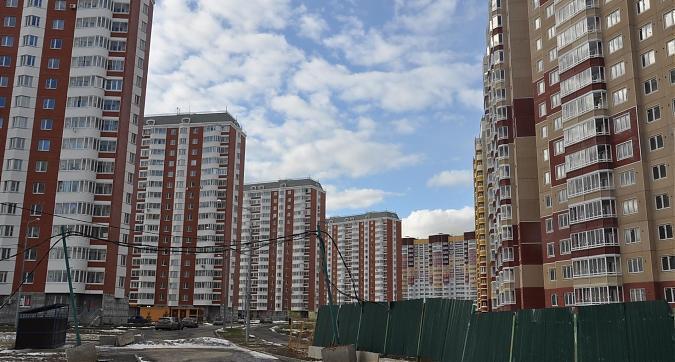 ЖК Восточное Бутово, вид с улицы Крымская, фото 2 Квартирный контроль