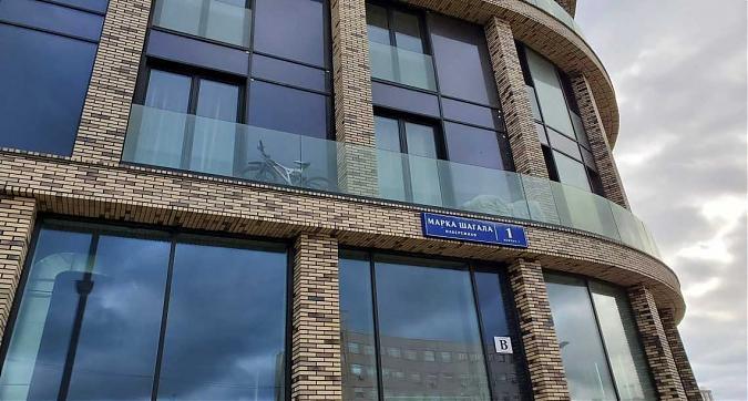 ЖК ЗилАрт - жители уже начали использовать панорамные балконы по прямому назначению Квартирный контроль