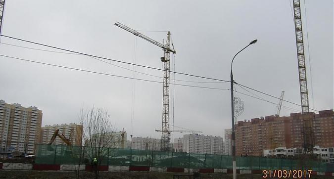ЖК Центральный - вид на строящийся комплекс со стороны Нового бульвара Квартирный контроль