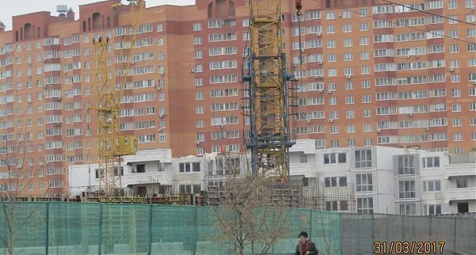 ЖК Центральный - вид на строящийся комплекс со стороны Нового бульвара Квартирный контроль