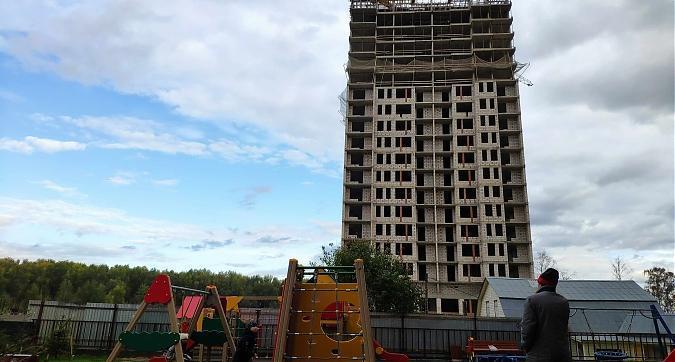 ЖК Тургенева 13, строительство III очереди, вид с ул. Тургенева, фото 6 Квартирный контроль
