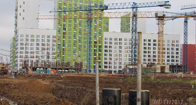 ЖК Бунинские луга, дом № 1.2.2, вид с восточной стороны, фото 3 Квартирный контроль
