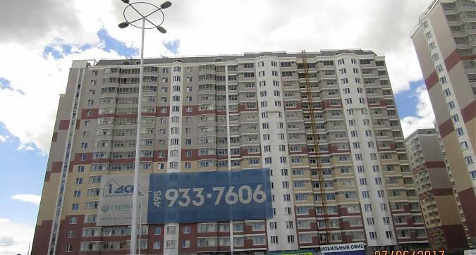 ЖК Первый Андреевский - вид на корпус 1 с восточной стороны Квартирный контроль