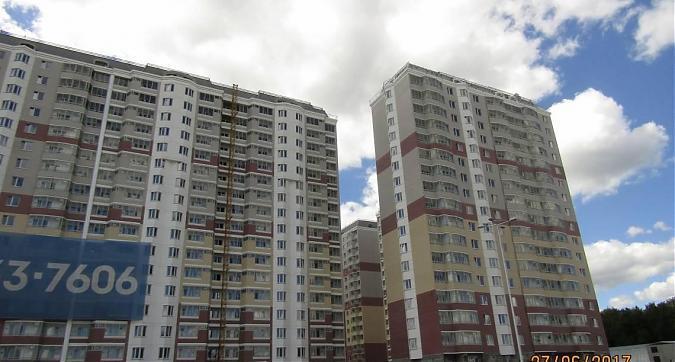 ЖК Первый Андреевский - вид на корпуса 1 и 2 с восточной стороны Квартирный контроль