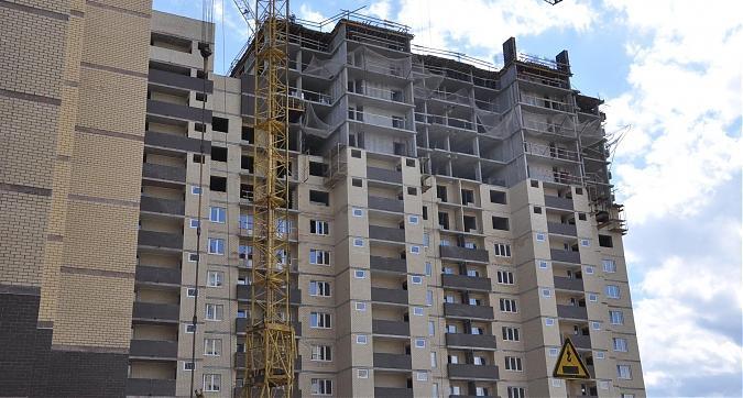 ЖК Полет, 6-й корпус, вид с улицы Дмитрия Михайлова, фото 3 Квартирный контроль