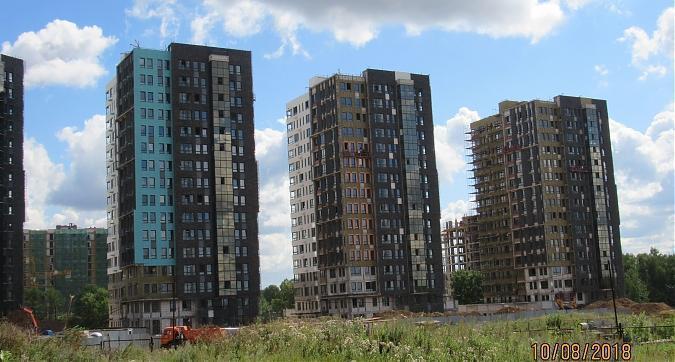 ЖК Скандинавия А101, корпуса 4, 5 и 6, фасадные работы, вид с улицы Липовый парк Квартирный контроль