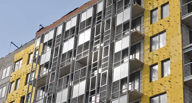 ЖК Северный - в корпусе 9 ведутся работы по остеклению Квартирный контроль