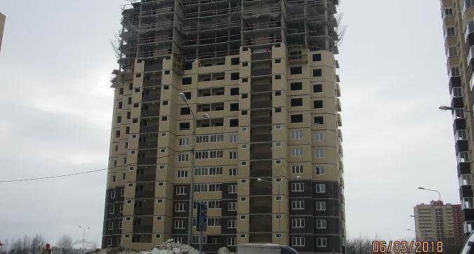 ЖК Полет, 5-й корпус - ведутся работы по возведению наружных стен, вид с улицы Дмитрия Михайлова, фото 1 Квартирный контроль