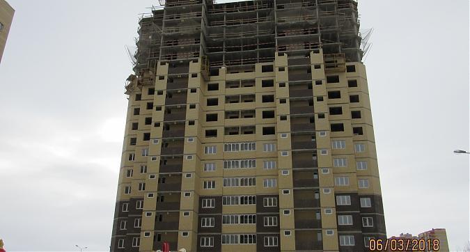 ЖК Полет, 5-й корпус - ведутся работы по возведению наружных стен, вид с улицы Дмитрия Михайлова, фото 2 Квартирный контроль
