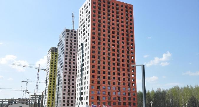 ЖК Саларьево парк, 1-й 2-й и 3-й корпус, вид со стороны метро Саларьево Квартирный контроль