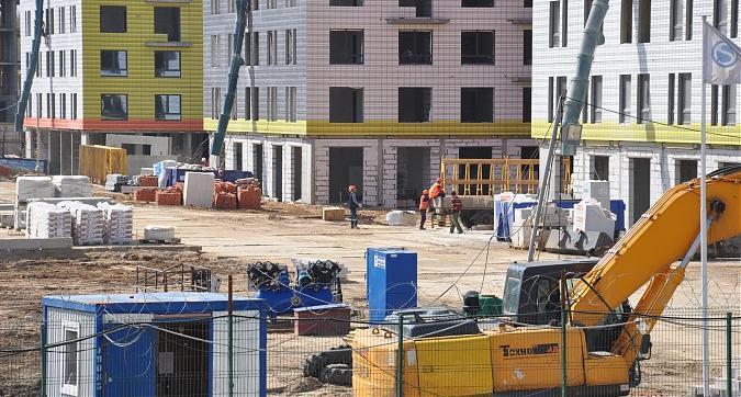 ЖК Саларьево парк, 1-й 2-й и 3-й корпус, вид со стороны метро Саларьево, фото 2 Квартирный контроль