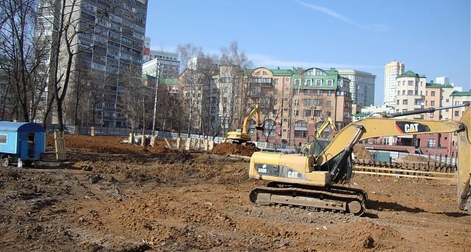 ЖК Молодогвардейская 36, котлованные работы, вид с ул. Маршала Сергеева, фото -6 Квартирный контроль