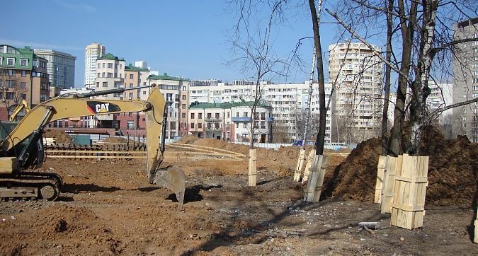 ЖК Молодогвардейская 36, котлованные работы, вид с ул. Маршала Сергеева, фото -7 Квартирный контроль