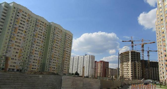 ЖК Центральный - вид на строящийся корпус 52 со стороны проспекта Ракетостроителей Квартирный контроль