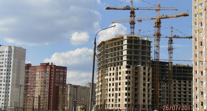 ЖК Центральный - вид на строящийся корпус 52 со стороны проспекта Ракетостроителей Квартирный контроль
