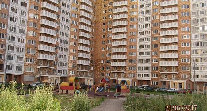 ЖК Центральный - вид на придомовую территорию рядом с корпусами 9 Квартирный контроль