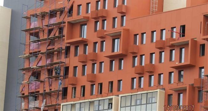 ЖК Отрада - в корпусе 13 проводятся наружные облицовочные работы Квартирный контроль