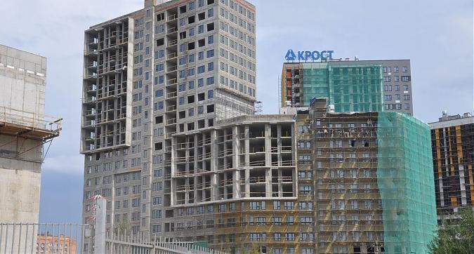 ЖК Новая звезда, 4-й корпус, вид с улицы Бачуринская Квартирный контроль