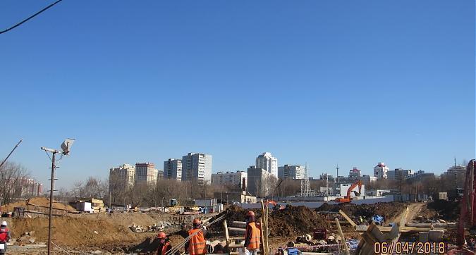 ЖК Небо (Мичуринский проспект, 56), котлованные работы - вид со стороны Мичуринского проспекта, фото 1 Квартирный контроль