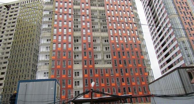 ЖК Ленинградский - вид на корпуса 1, 2 и 3 со стороны двора Квартирный контроль