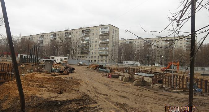 ЖК Есенин-дом. Лидер на Волгоградском, котлованные работы - вид со стороны сквера Федора Полетаева, фото 1 Квартирный контроль