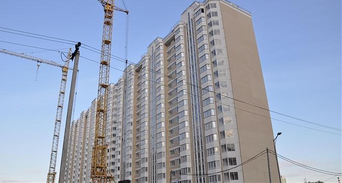 ЖК Первый Московский, 31-й корпус, вид с улицы Атласова Квартирный контроль