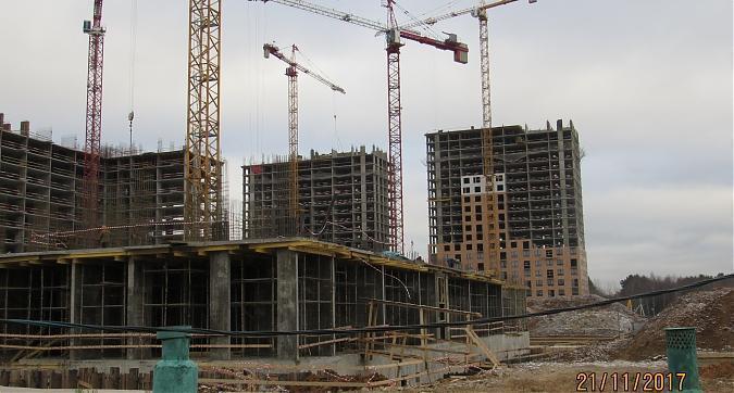 ЖК Столичные поляны, 1-й, 2-й и 3-й корпус, монолитные работы, вид с улицы Поляны, фото 2 Квартирный контроль