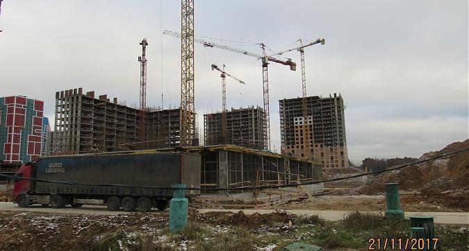 ЖК Столичные поляны, 1-й, 2-й и 3-й корпус, монолитные работы, вид с улицы Поляны, фото 3 Квартирный контроль