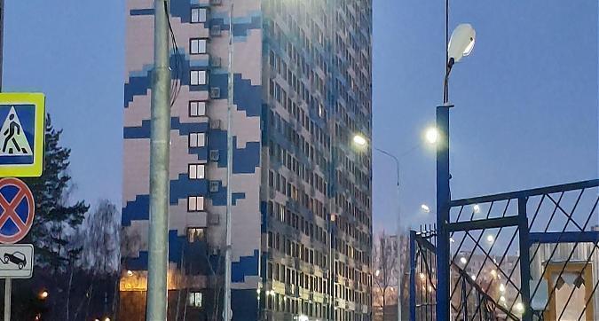 ЖК Белые Росы, корпус 2к4, вид с Сосновой улицы, фото 4 Квартирный контроль