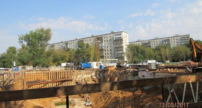 ЖК Есенин-дом. Лидер на Волгоградском, котлованные работы - вид со стороны сквера Федора Полетаева, фото 1 Квартирный контроль