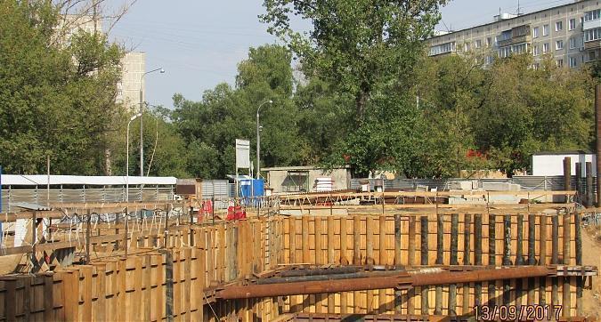 ЖК Есенин-дом. Лидер на Волгоградском, котлованные работы - вид со стороны сквера Федора Полетаева, фото 4 Квартирный контроль