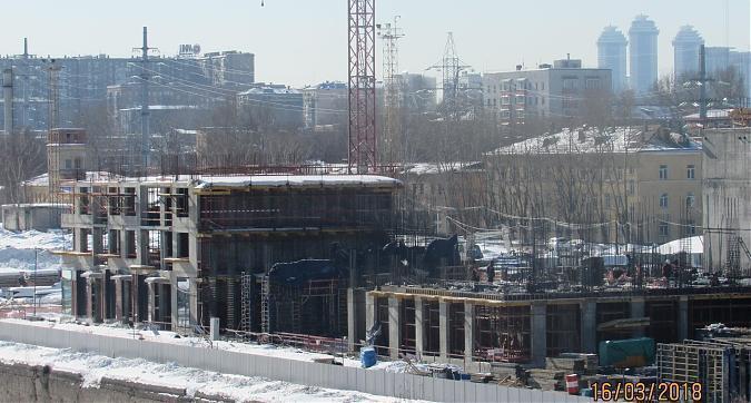 ЖК Западный порт, монолитные работы - вид со стороны Заречной улицы, фото 2 Квартирный контроль