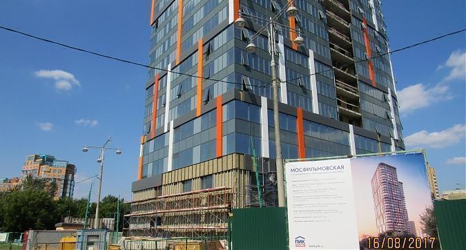 ЖК Мосфильмовская (Штаб-Квартира на Мосфильмовской), облицовочные работы - вид с Мосфильмовской улицы, фото 5 Квартирный контроль