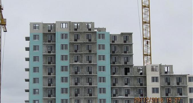 ЖК Мир Митино - вид корпус 8 из посёлка Рождествено Квартирный контроль
