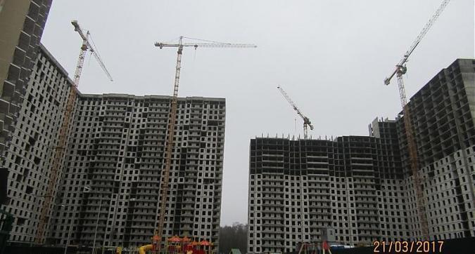 Мкрн Путилково - вид на корпуса 12 и 13 со стороны улицы 70-летия Победы Квартирный контроль