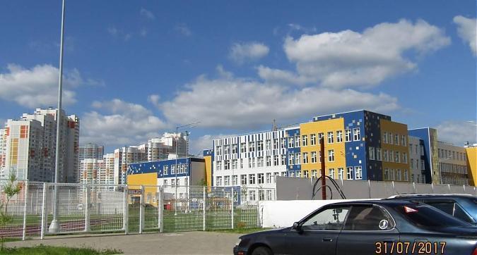 ЖК Ярославский - вид на школу с южной стороны Квартирный контроль