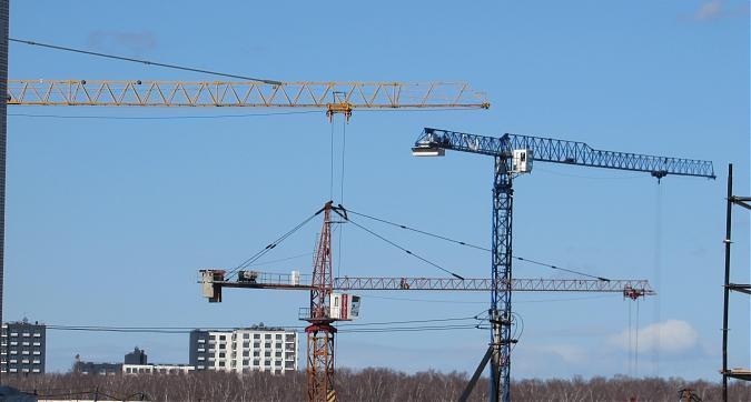 ЖК Бунинские Луга, корпус 2.4.1, возведение стен, вид с ул. Александры Монаховой, фото - 8 Квартирный контроль