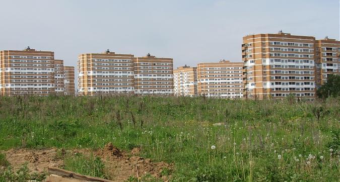 ЖК Спортивный Квартал, вид на комплекс со стороны ул. Харлампиева, фото - 4 Квартирный контроль