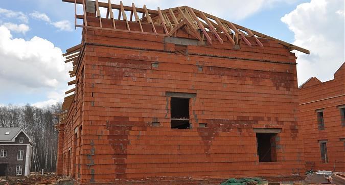 ЖК Каскад парк, 33-й корпус, вид со строительной площадки Квартирный контроль