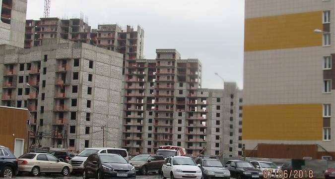 ЖК Новокосино 2, 16-й корпус, монолитные работы, выкладка наружных стен - вид с Юбилейного проспекта, фото 2 Квартирный контроль