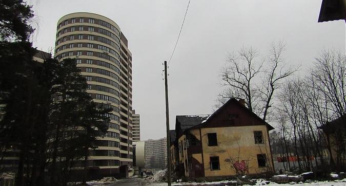 ЖК Парковые аллеи - вид на жилой комплекс со стороны Парковой улицы Квартирный контроль