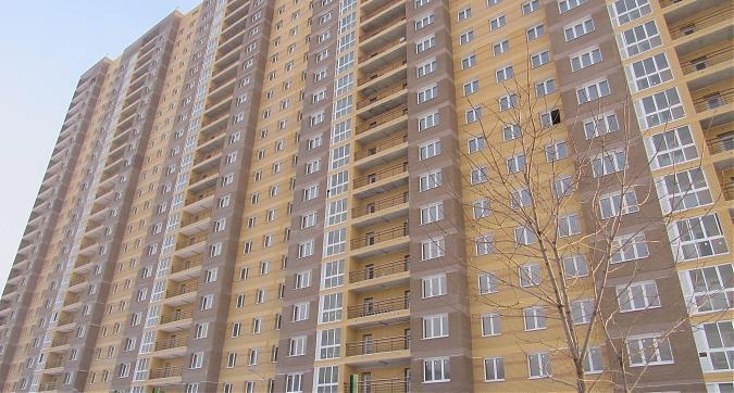Вид с улицы Озерная на жилой комплекс О7 Квартирный контроль
