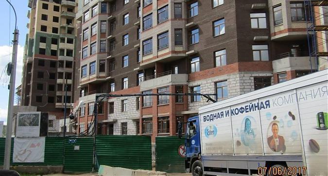 ЖК Две столицы - вид на корпус 15 со стороны улицы Германа Титова Квартирный контроль