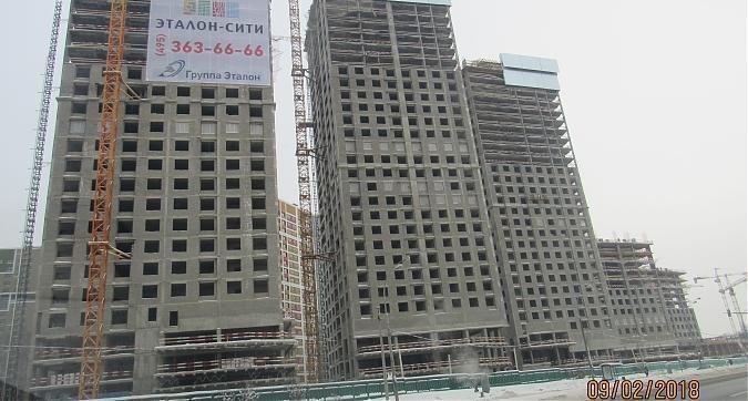 ЖК Эталон Сити, корпуса №Б5, №Б4, №Б3 - вид с улицы поляны, фото 2 Квартирный контроль